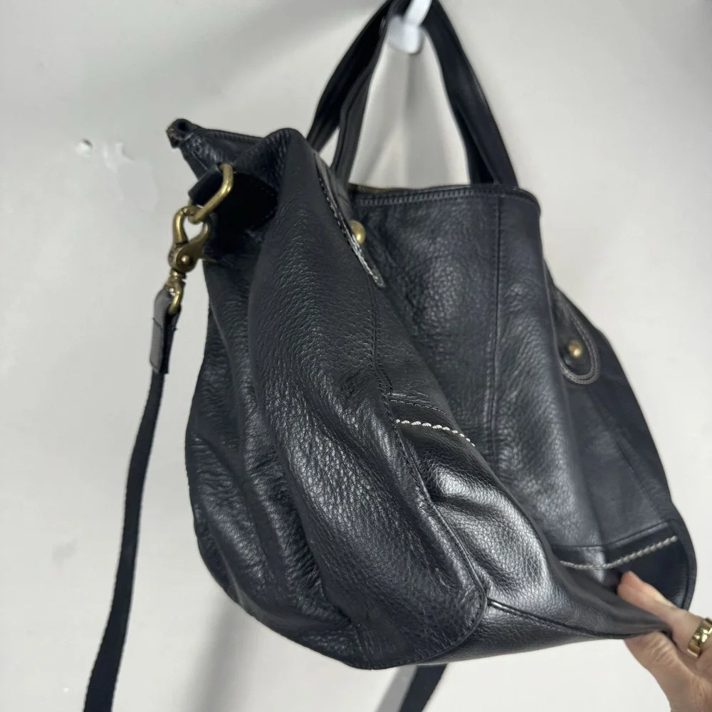 The Sak Iris Black Pebble Leather Shopper Tote Bag Dbl Handle Removeable Strap